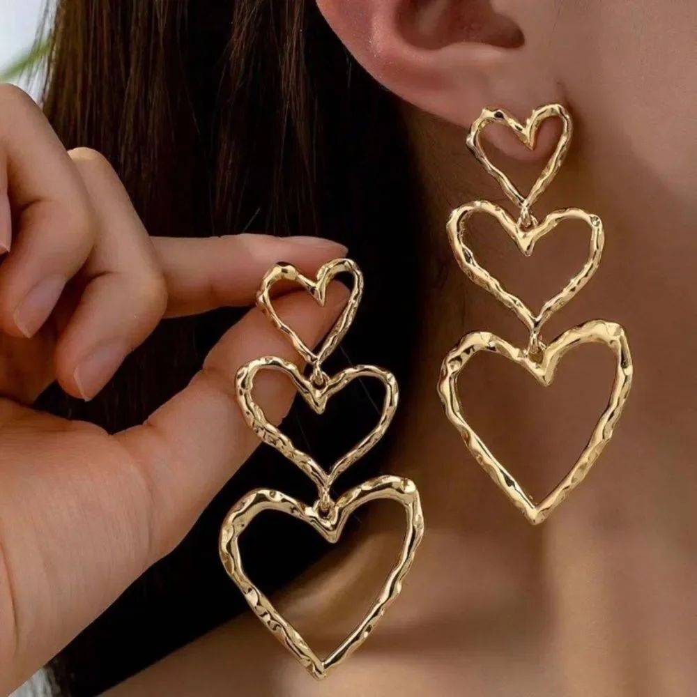 3for$20 1pair European And American Classic Heart Shaped Wire Earrings